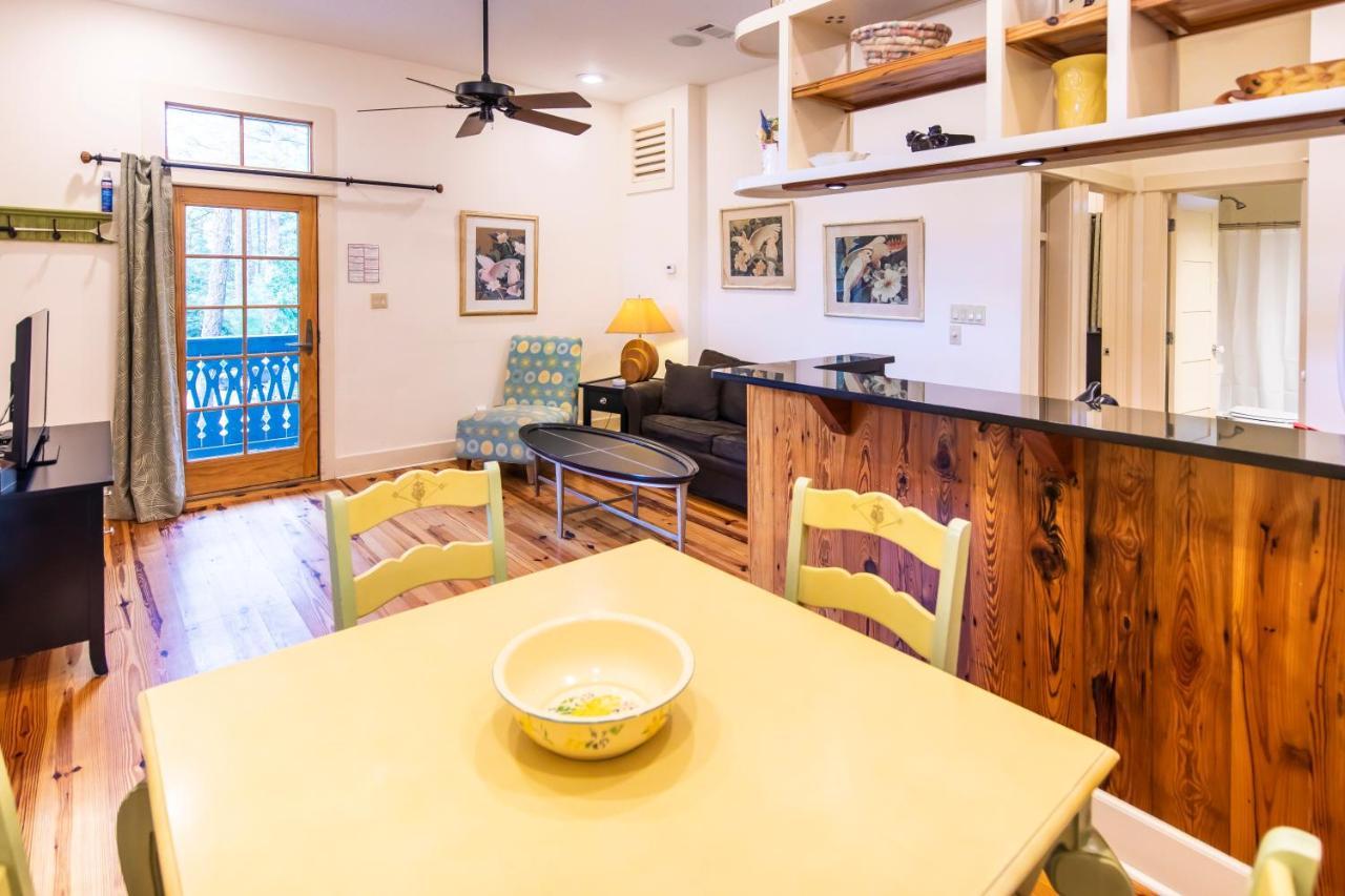 Hibiscus Coffee & Guesthouse เกรย์ตัน บีช ภายนอก รูปภาพ
